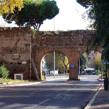 Porta Metronia Apartment Rome Buitenkant foto